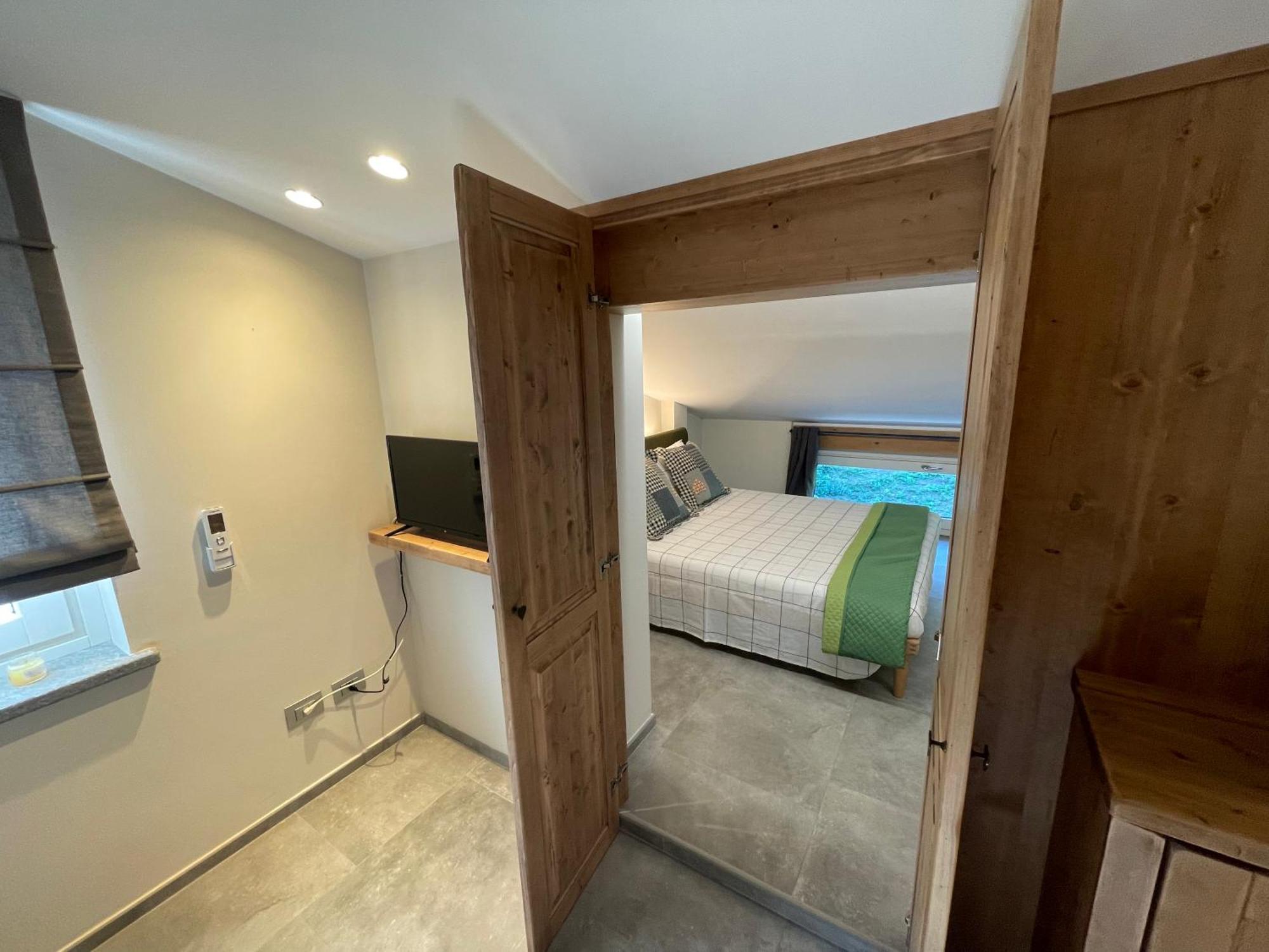 La Casina Di Oscar Ad Ao V Combe Vda Quart 0014 E 00I6 Daire Dış mekan fotoğraf