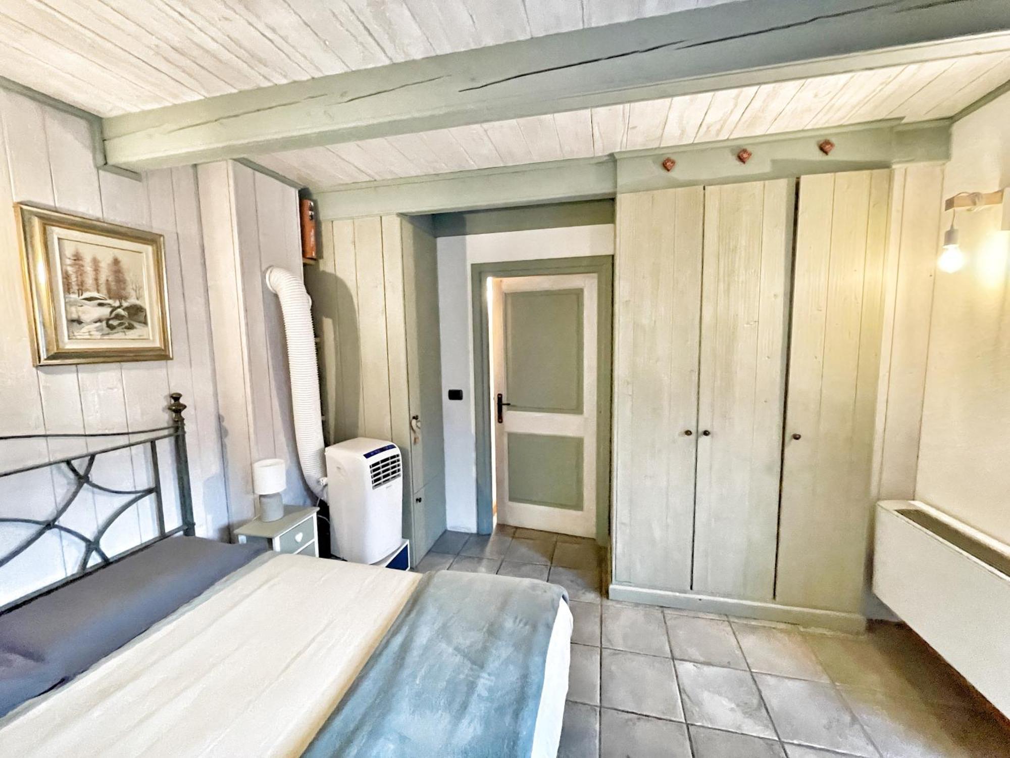 La Casina Di Oscar Ad Ao V Combe Vda Quart 0014 E 00I6 Daire Dış mekan fotoğraf